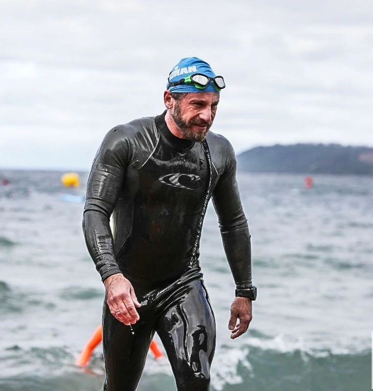 Mateusz Romanowski po części pływackiej zawodów IRONMAN na Florydzie